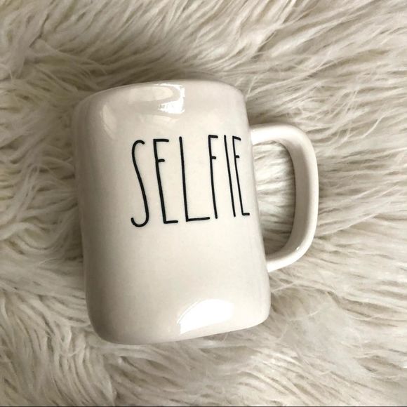 Rae Dunn SELFIE Ceramic Mug - Picture 1 of 4
